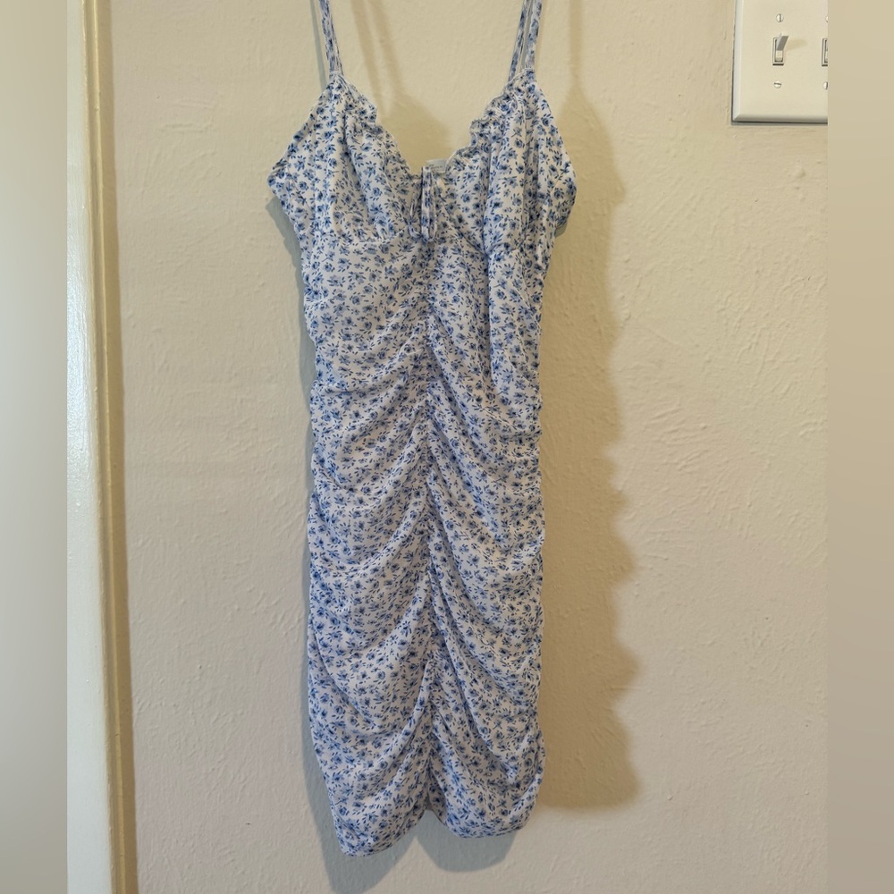 H&M women’s bodycon dress, size small